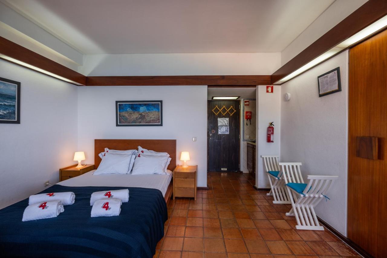 Rent4Rest - Sesimbra Ocean View Studio Bagian luar foto