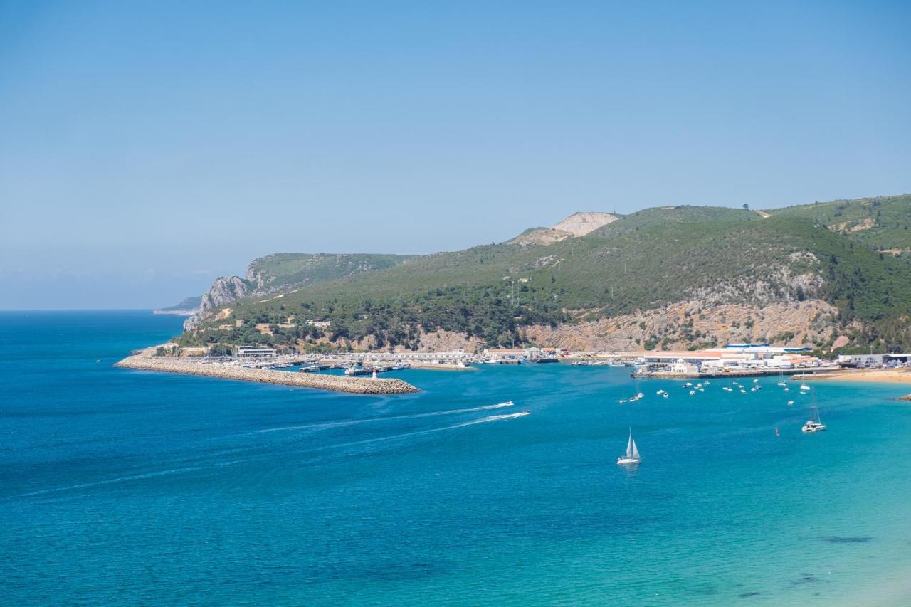 Rent4Rest - Sesimbra Ocean View Studio Bagian luar foto