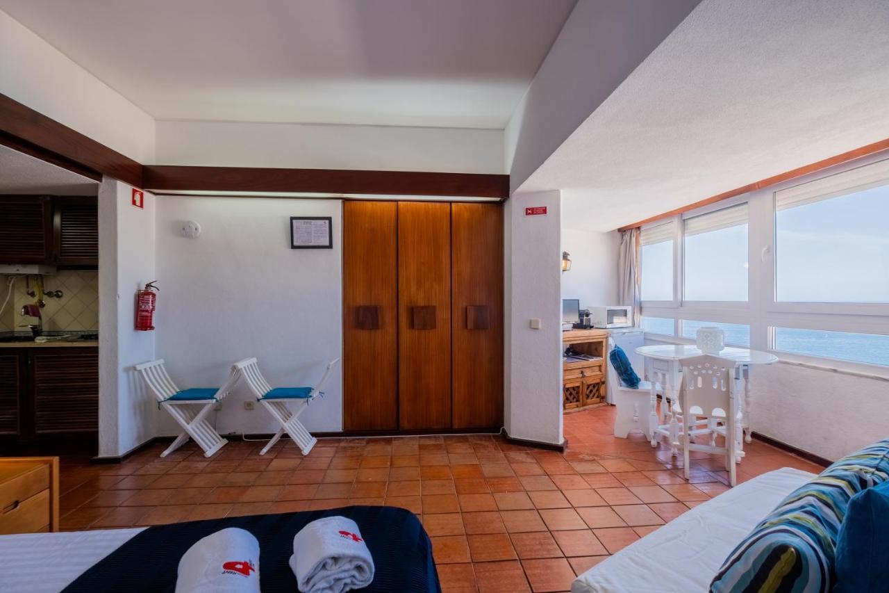 Rent4Rest - Sesimbra Ocean View Studio Bagian luar foto