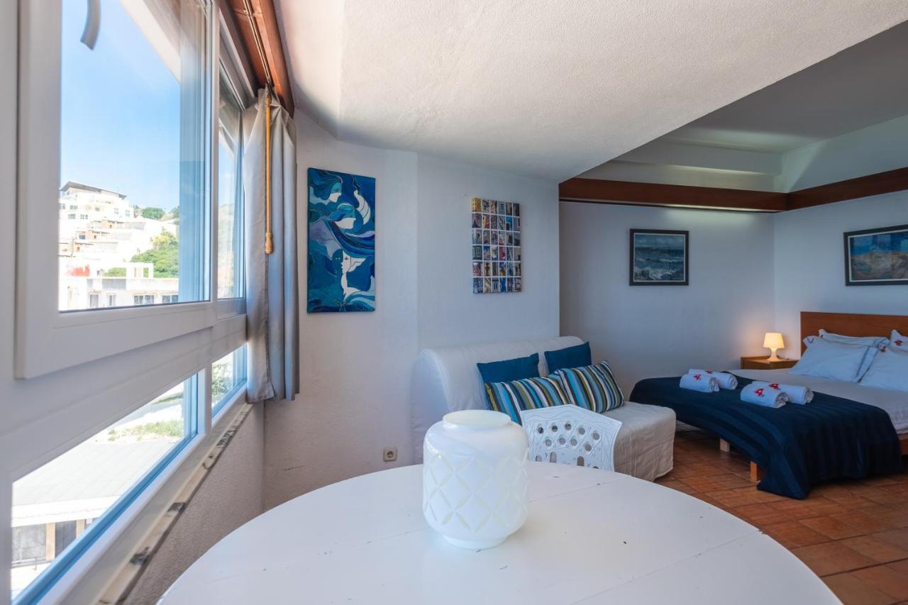Rent4Rest - Sesimbra Ocean View Studio Bagian luar foto