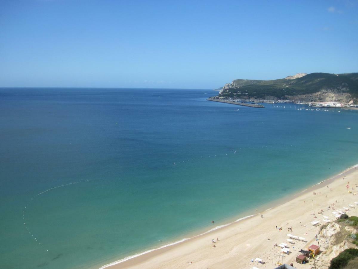 Rent4Rest - Sesimbra Ocean View Studio Bagian luar foto