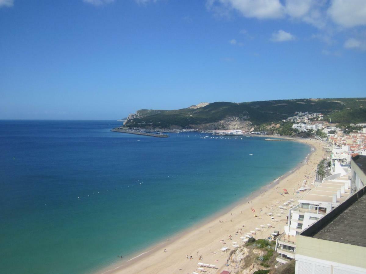Rent4Rest - Sesimbra Ocean View Studio Bagian luar foto